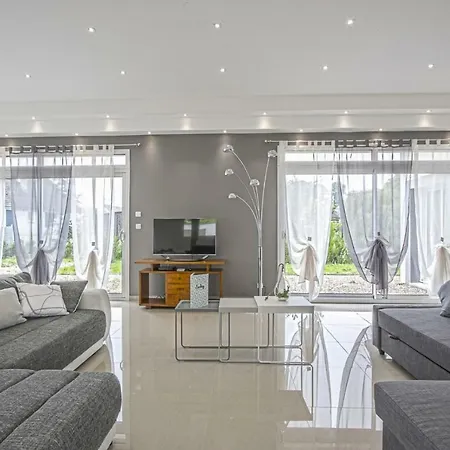 别墅 Luckey Homes - Rue De Bayeux *