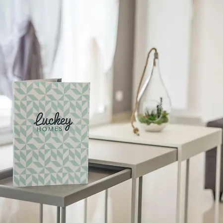 Luckey Homes - Rue De Bayeux *